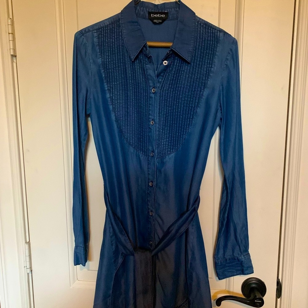 New Bebe Denim Chambray Button-down Belted Shirt Dress - tried on only, NWOT